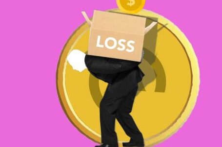 Advantages, Disadvantages - Illustration of man carrying box of financial loss on back